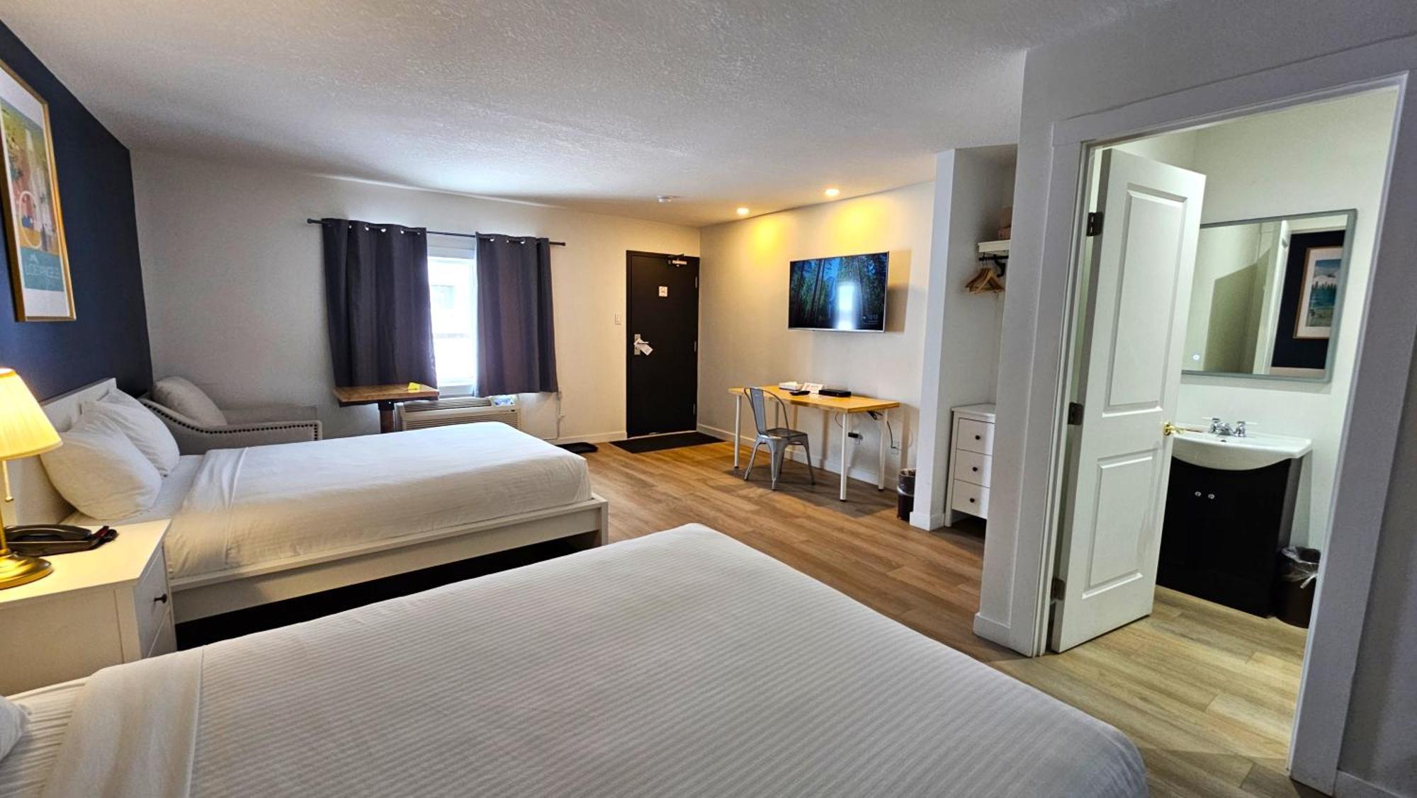 Cloud 9 Inn Уайткорт Экстерьер фото
