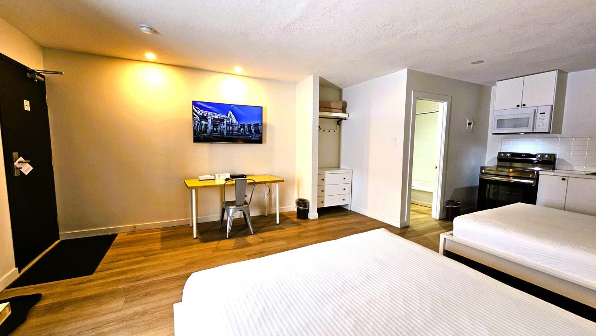 Cloud 9 Inn Уайткорт Экстерьер фото