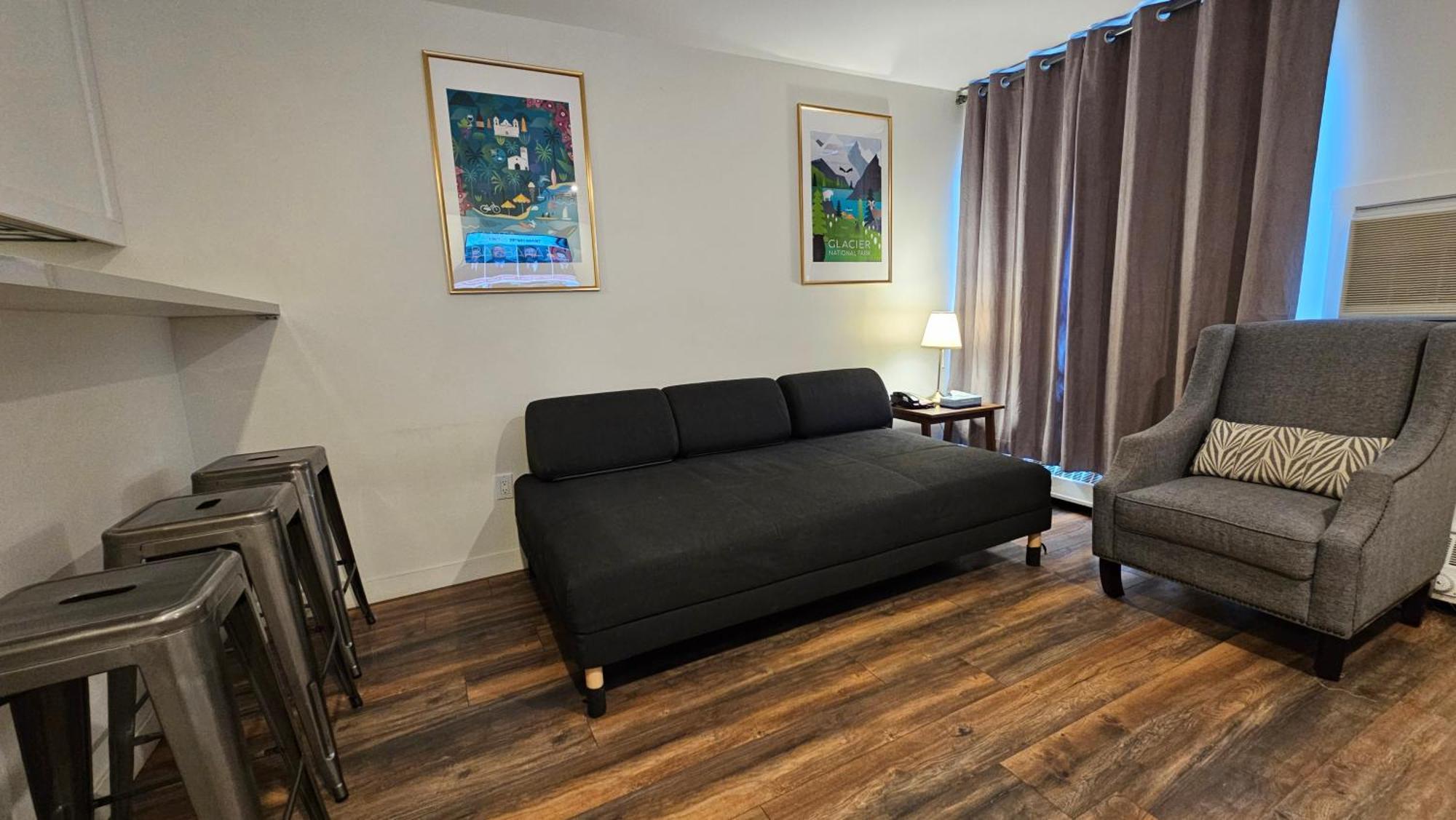 Cloud 9 Inn Уайткорт Экстерьер фото