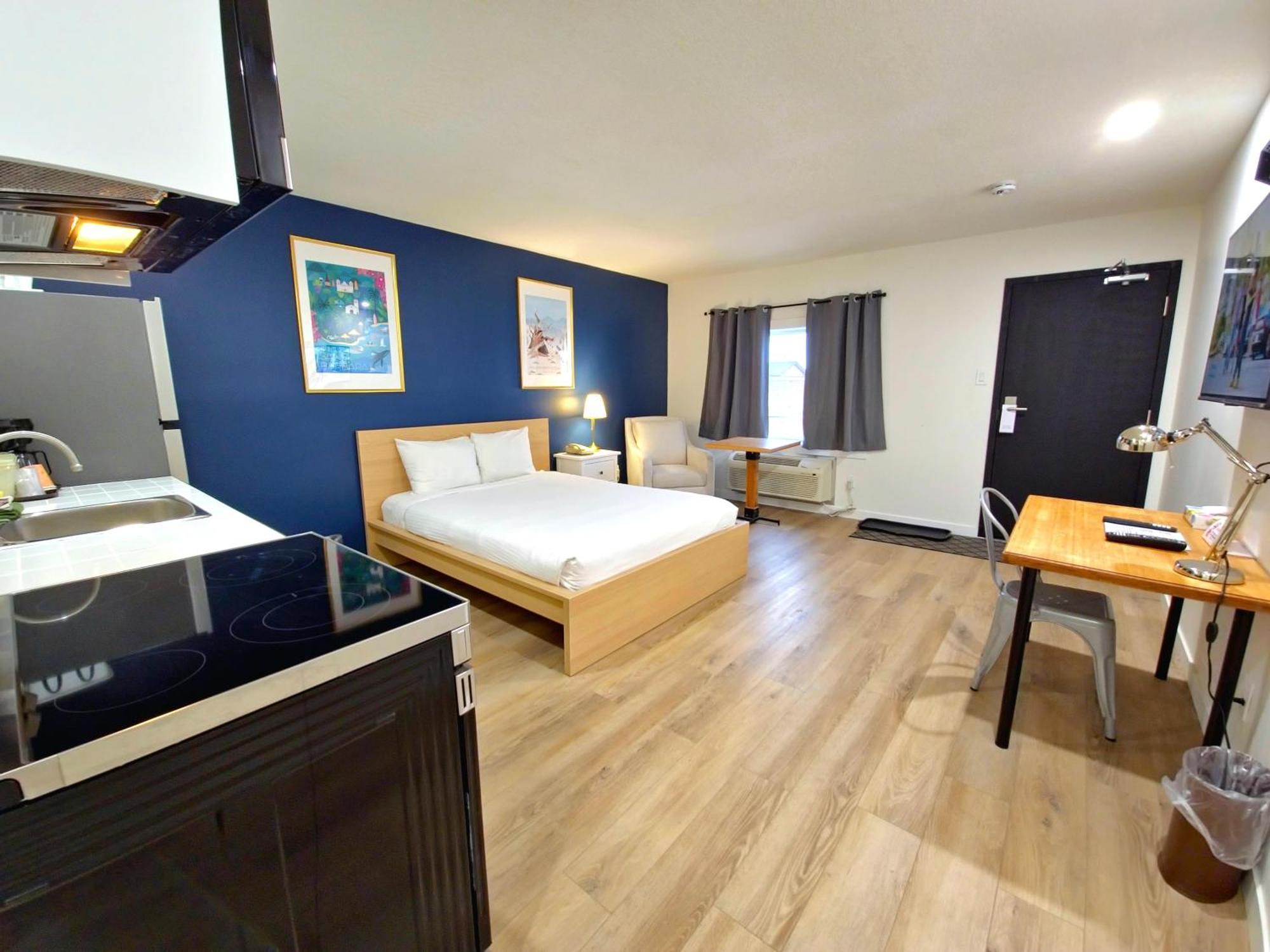 Cloud 9 Inn Уайткорт Экстерьер фото