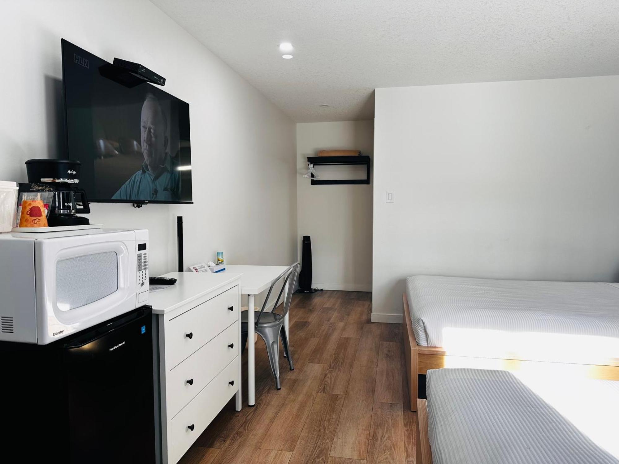 Cloud 9 Inn Уайткорт Экстерьер фото